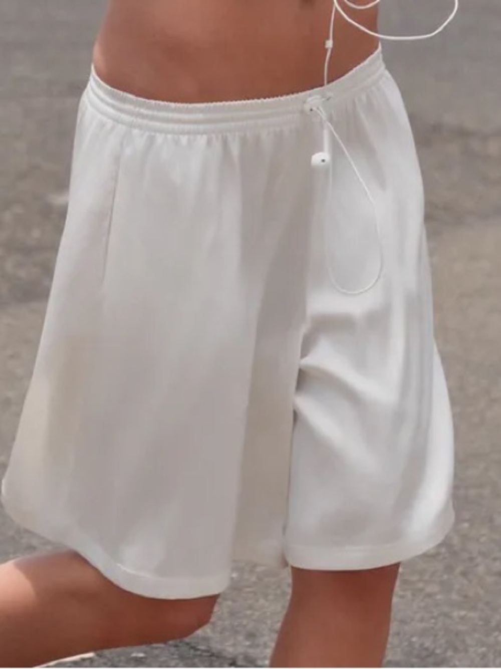 Zara White Satin Effect Bermuda Shorts with Drawstring Stopper 1255/479